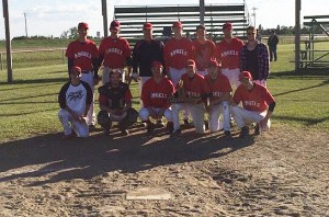 Beaumont Angels team photo with Bardo Day Trophy