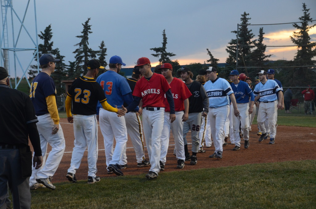 2015 All Stars shake hands